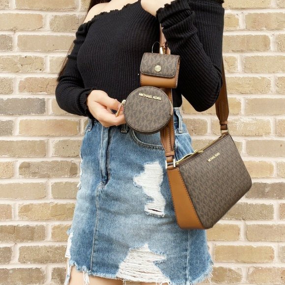 NWT Michael Kors Crossbody MK Signature - Picture 6 of 6